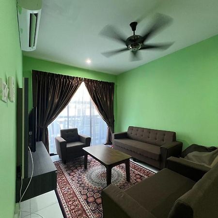 Faiz Homestay Kuching Exteriér fotografie